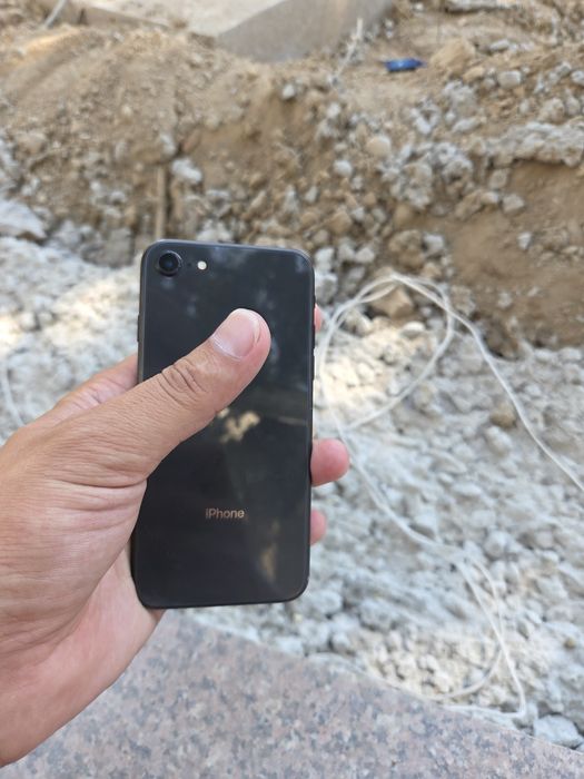 iPhone SE 2 128 гб 76%