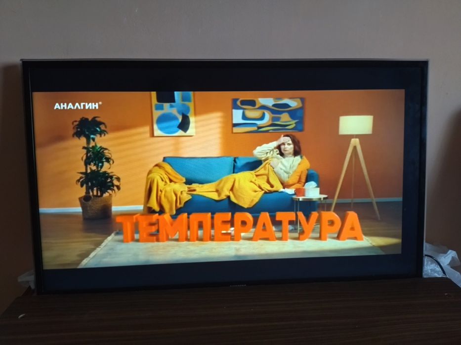 32 инчов смарт телевизор Samsung