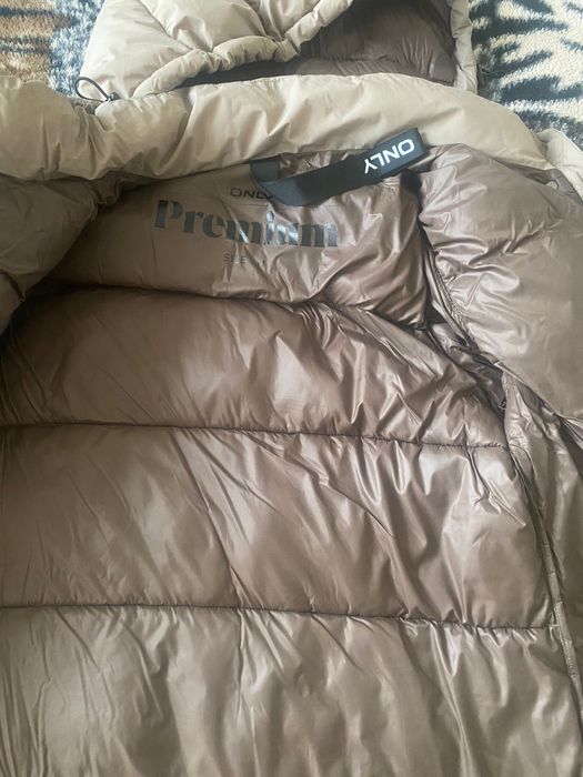 Пуховик зимний женский