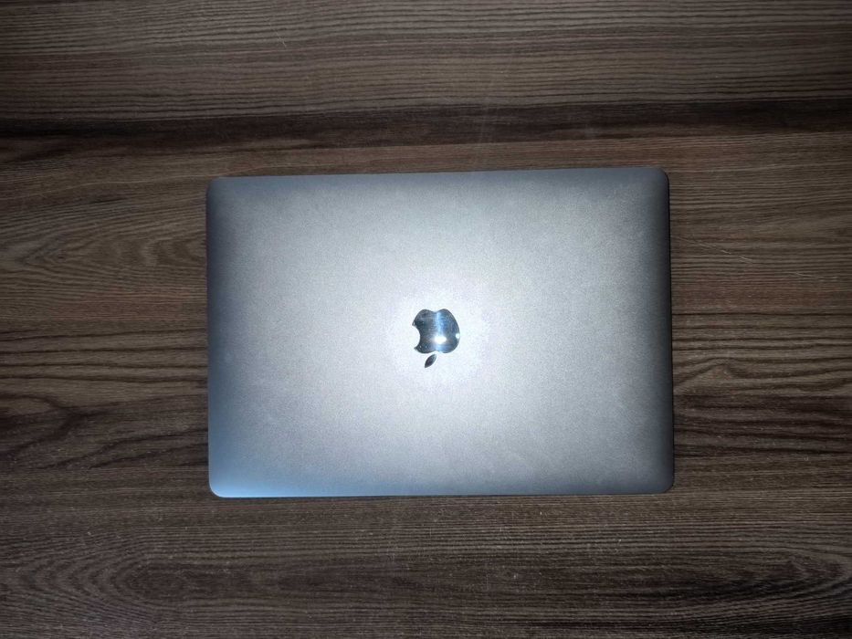 Apple MacBook Air M1