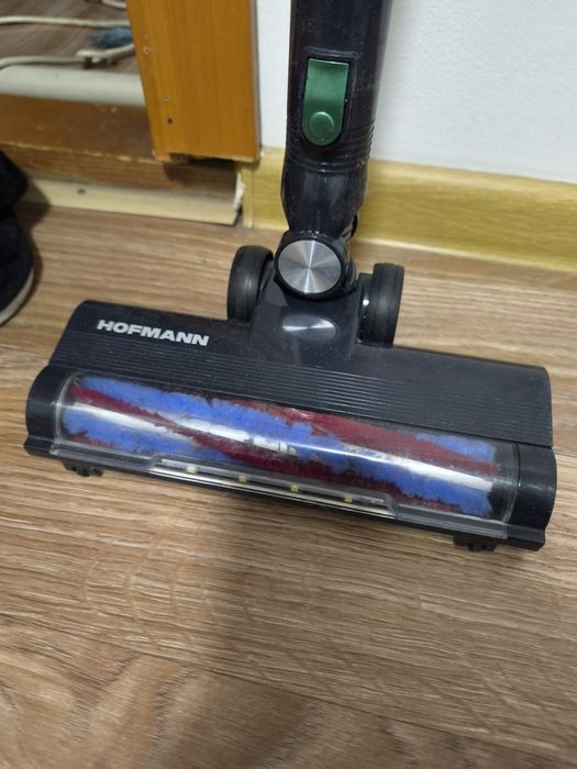 Беспроводной вертикальный пылесос