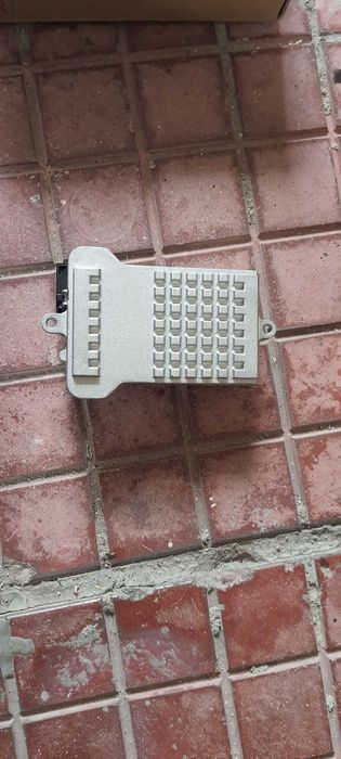 Платка за вътрешния вентилатор  и  надклатки за ръчната Mercedes W203