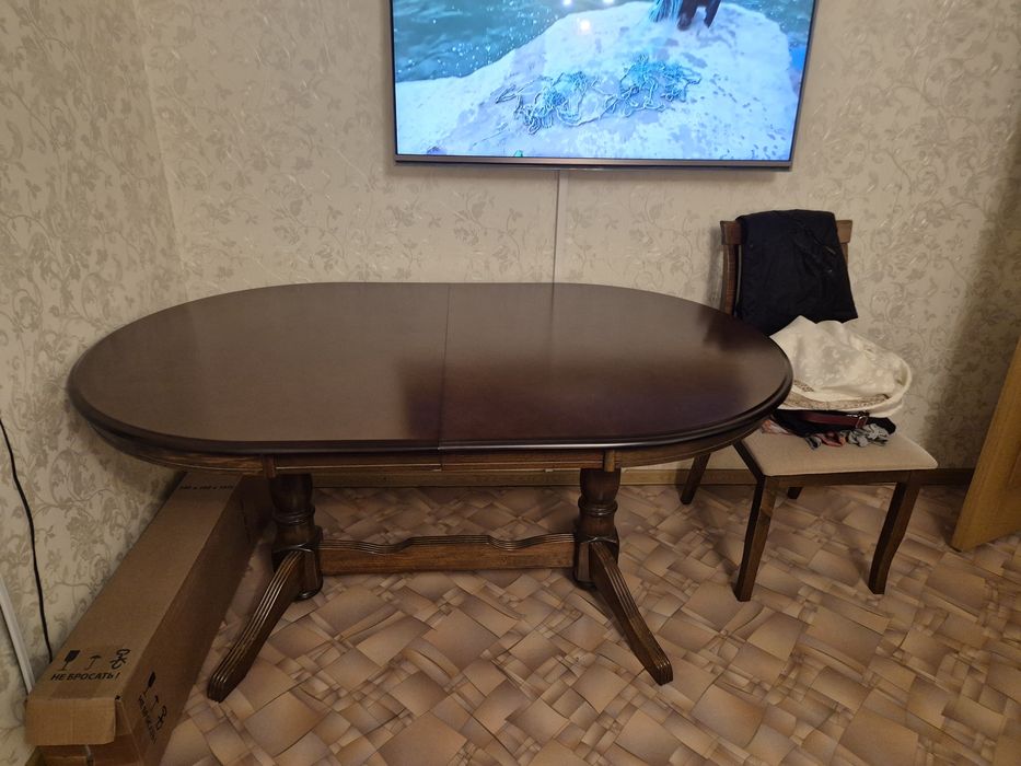 Стол обеденный б/у