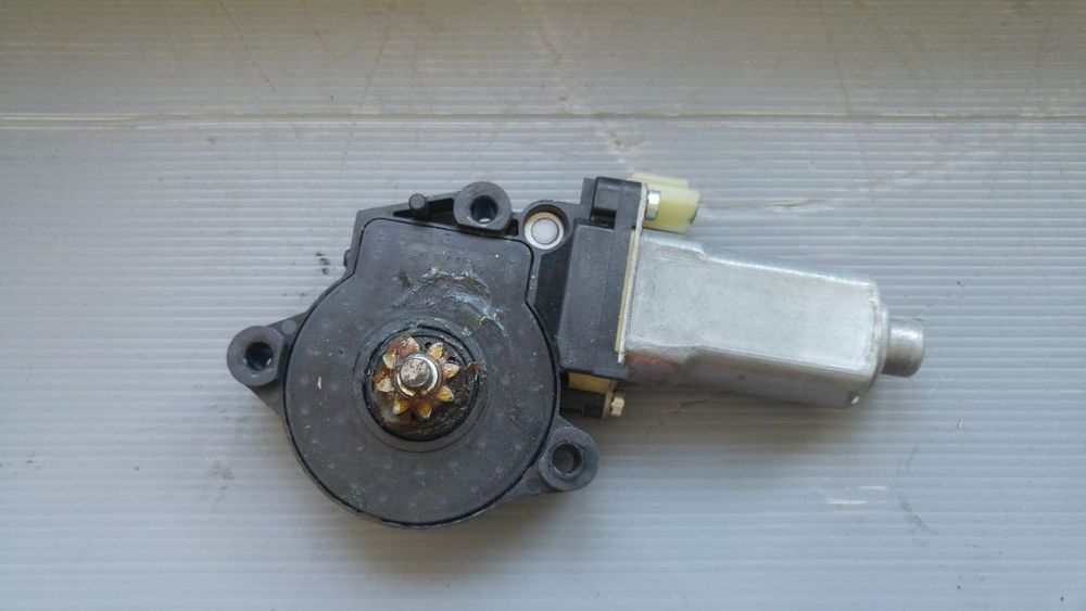 motoras macara usa stanga fata hyundai tucson 2004-2010