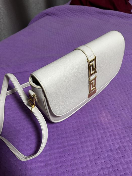 Сумка.белый летный цвет