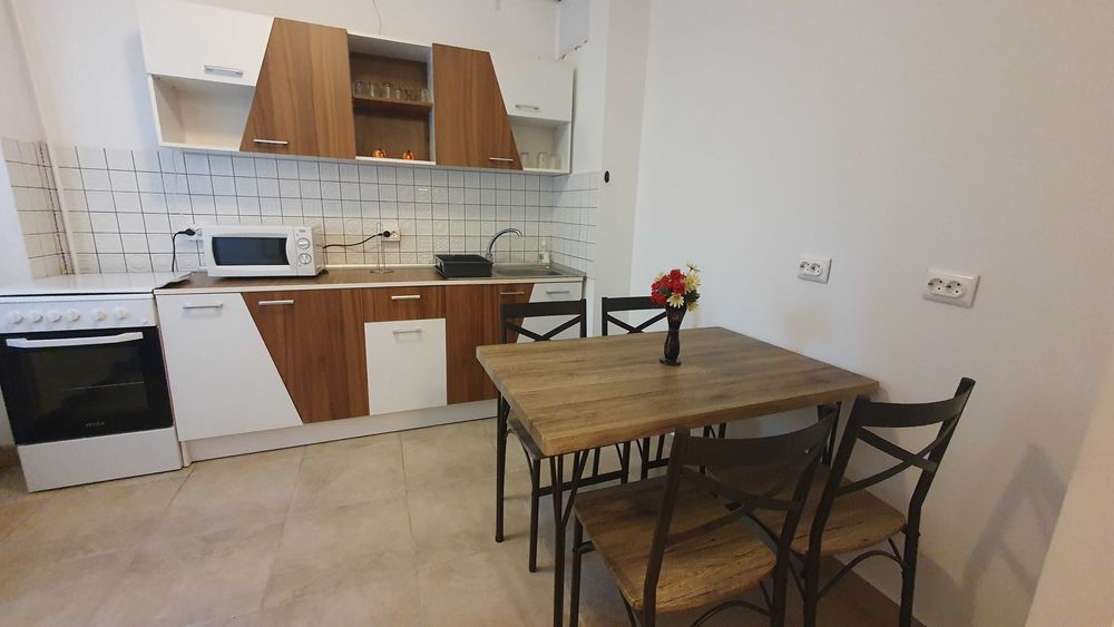 Ofer spre închiriere ap. 2 camere  B-dul Basarabia