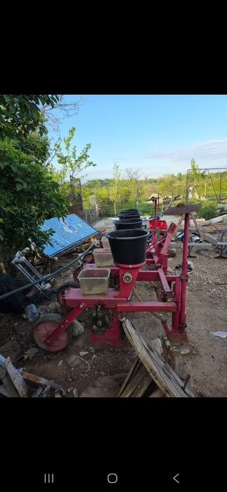 Vand semănătoare porumb