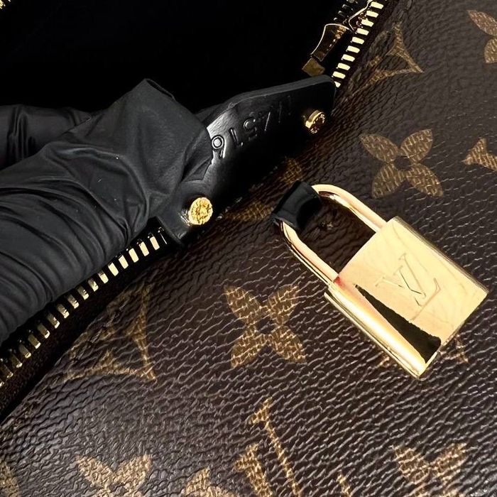 Genti Louis Vuitton Vanity Chain