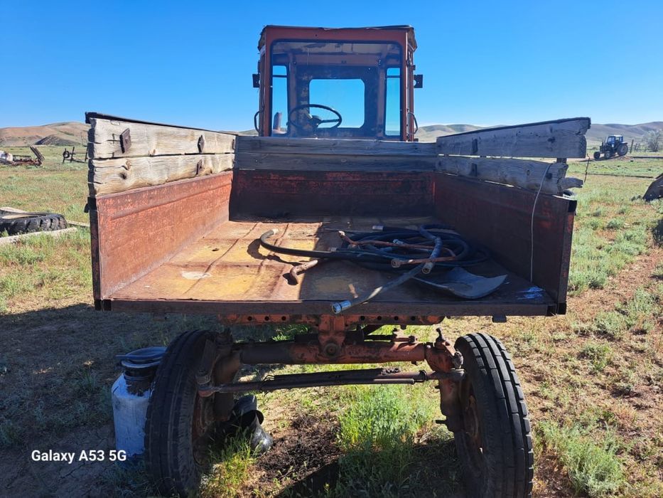 Продам трактор Т4