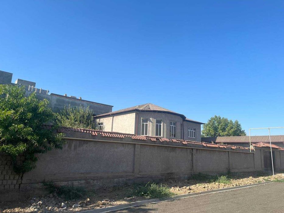 Продается участок с домом коробкой (12 соток) в центре Кибрая