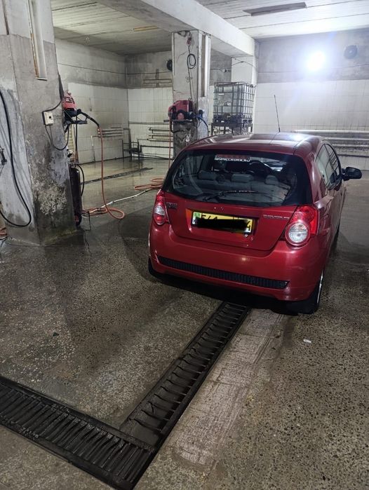 Машина chevrolet aveo