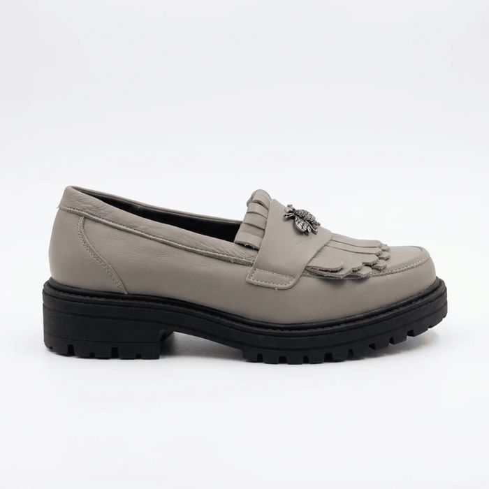 Incaltaminte din piele naturala