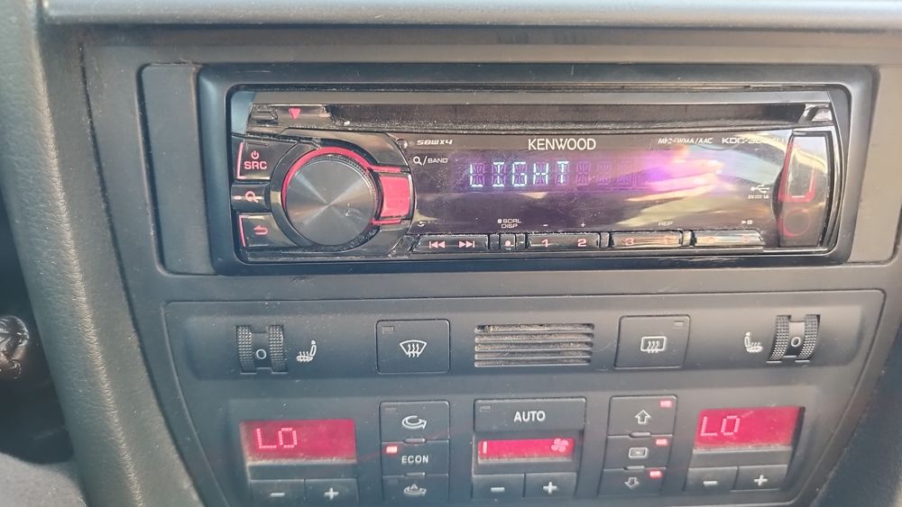 De vânzare Radio CD auto 50 wJVC