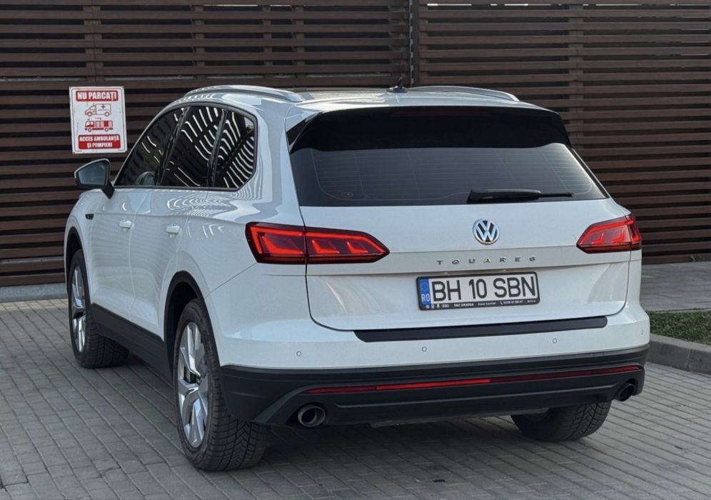 VOLKSWAGEN Touareg 2019 — imagine 3
