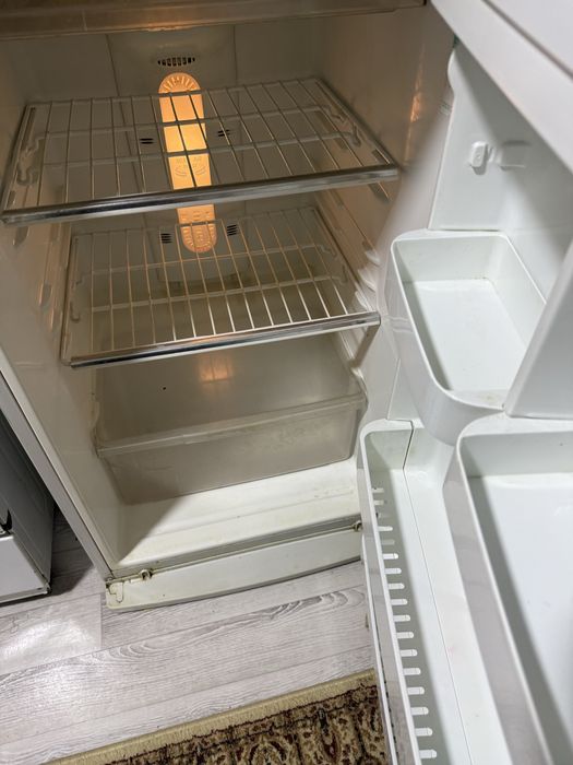 Продам холодильник LG