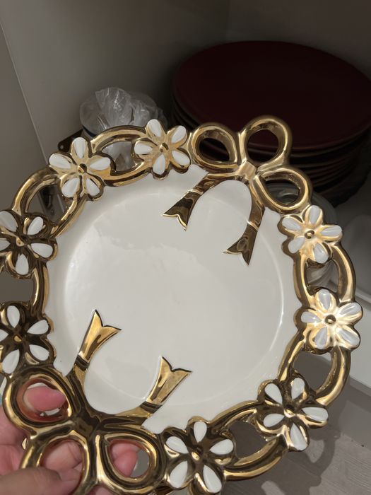 Тарелки разные. Красные 500тг