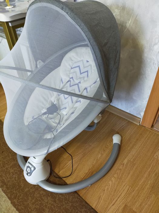 Продается шезлонг