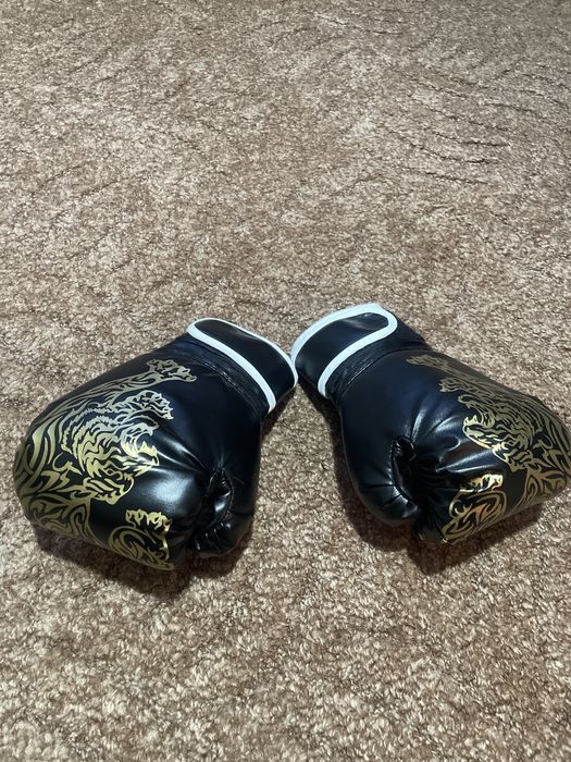 Боксови ръкавици 6Oz