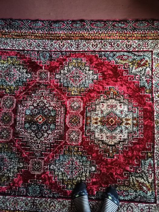 Ковер шелковый продам