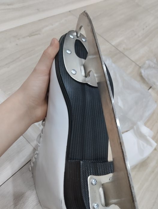 Женские фигурные коньки Winwell.