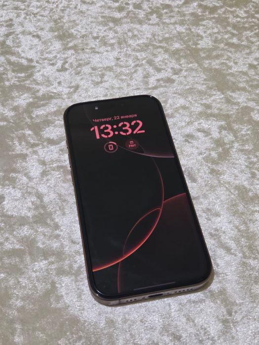 iPhone 16 Pro 128 GB — Desert Titanium