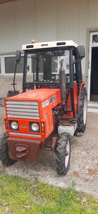 Tractor Fiat 570