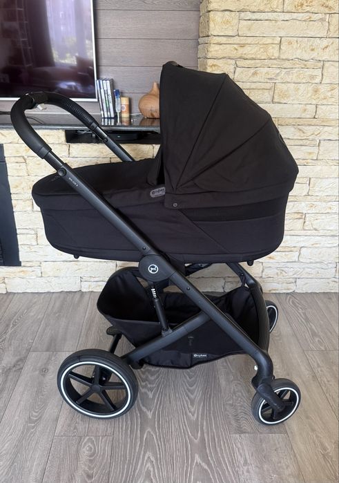 Бебешка количка Cybex Balios S Lux Moon Black 2025