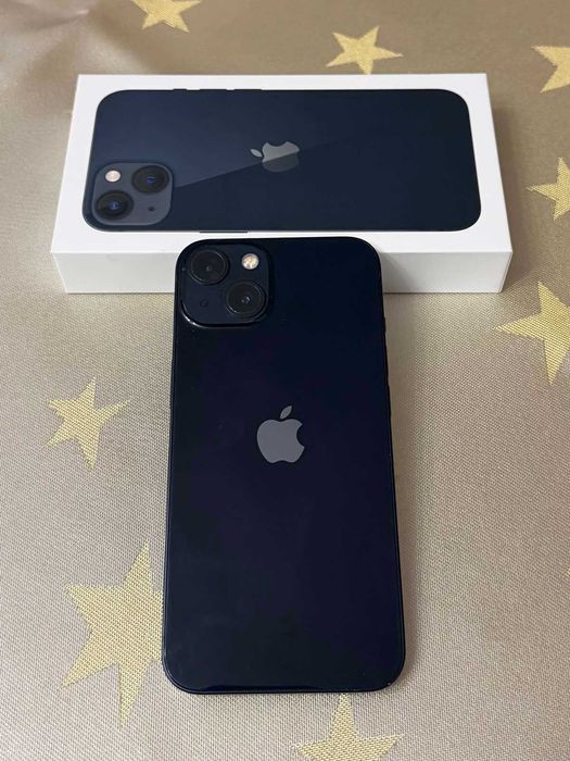 iPhone 13, тъмно син, 128 GB