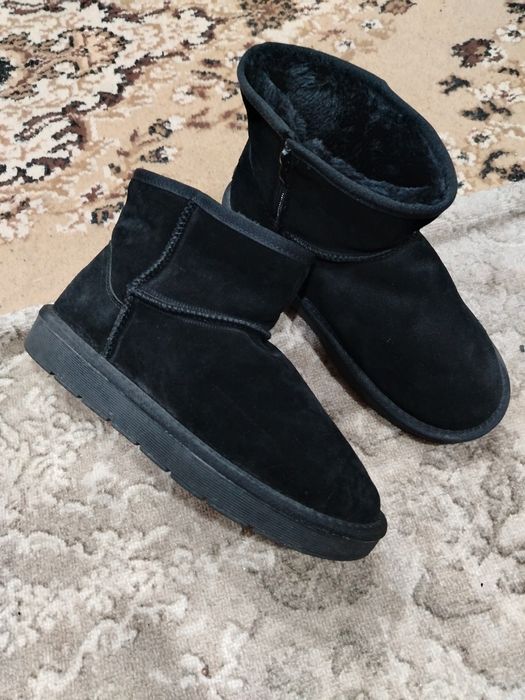 Продам уги женские