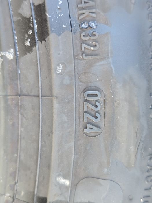 255 45 18 Pirelli
