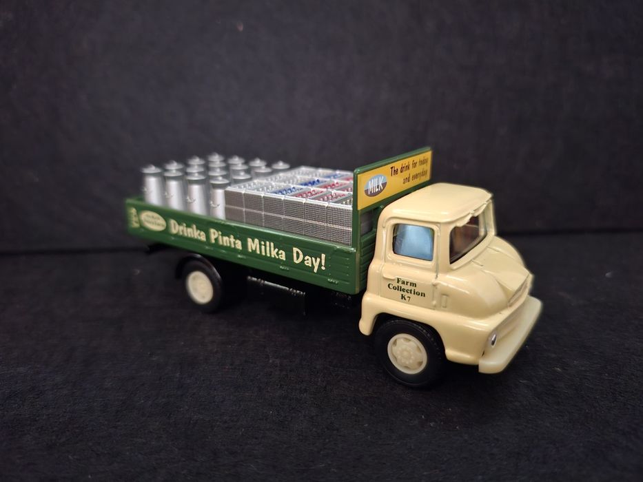 Macheta Camion "St Kew Thames Trader "