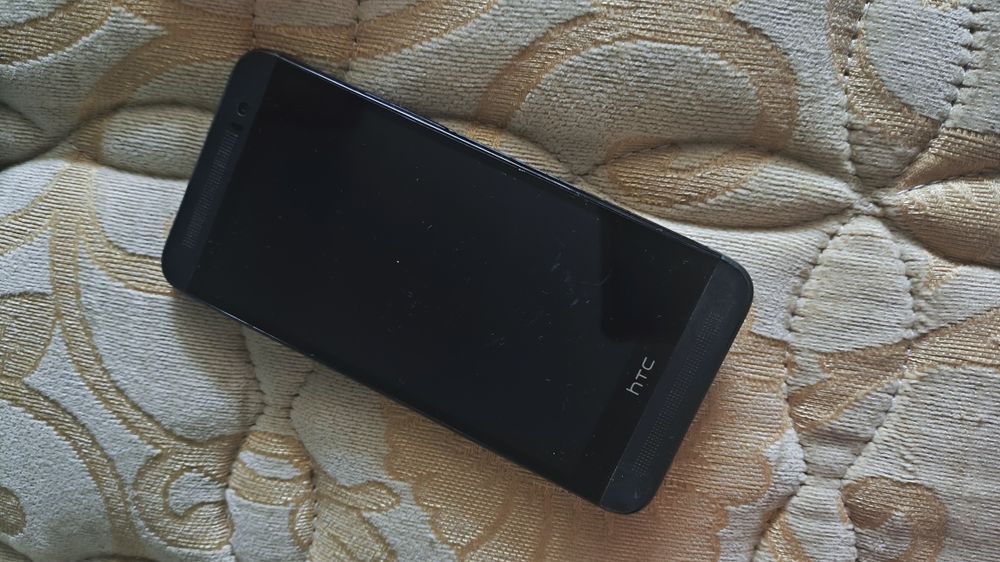 Htc e8 dual sim. Нерабочий