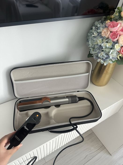 Dyson Airstrait HT01 фен-выпрямитель серебряный