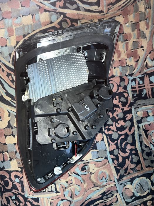 Pachet stopuri hayon + polita portbagaj BMW Seria 2 F45