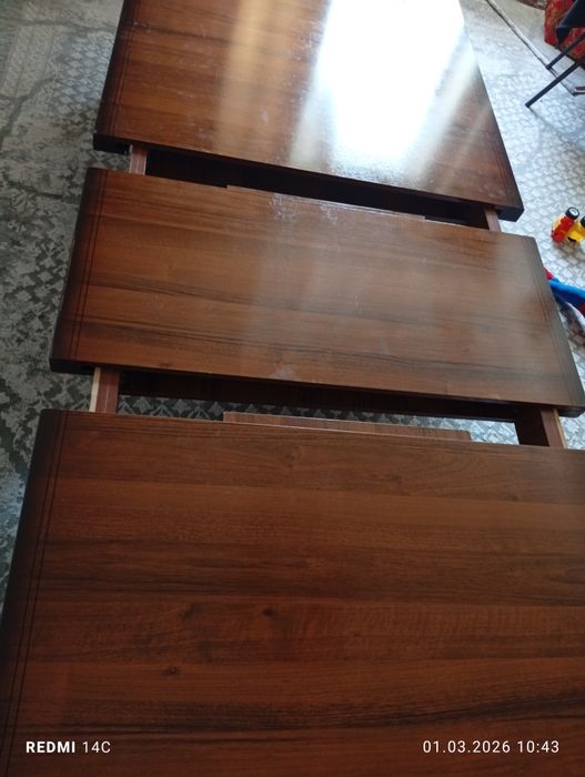 Стол стулья кухня