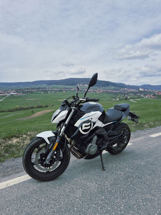 Cfmoto 650 nk 2022
