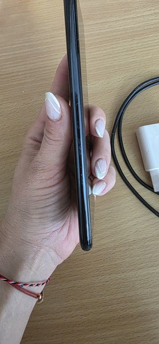 Телефон Huawei P30 lite