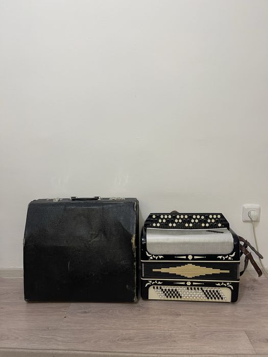 Продам Баян 70 000