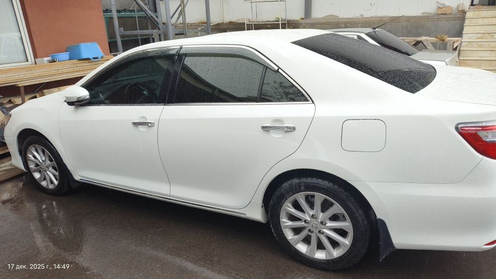 Toyota Camry 2012 yil full variant sotiladi 17500$ sostoyaniya alo