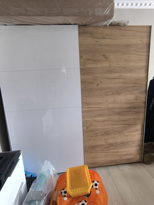 Продам спальный гарнитур