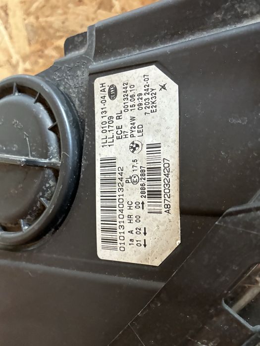 BMW F10 F11 Фарове H7 HELLA ляв + десен комплект