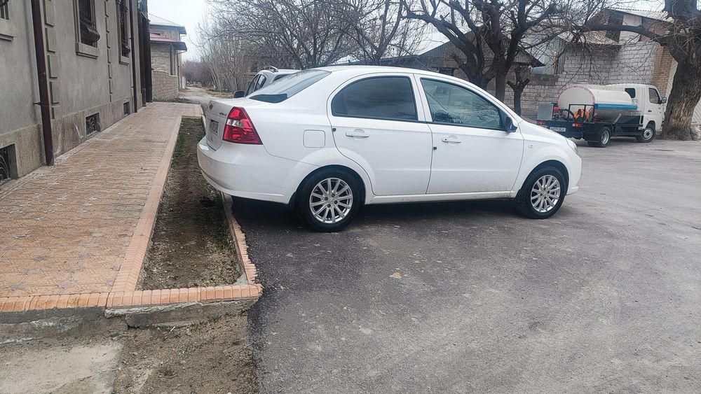 Nexia R3 третья позиция