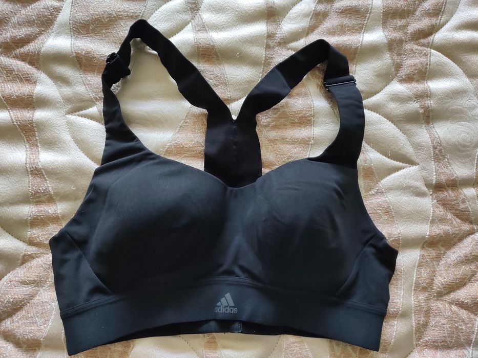 Нови спортни сутиени