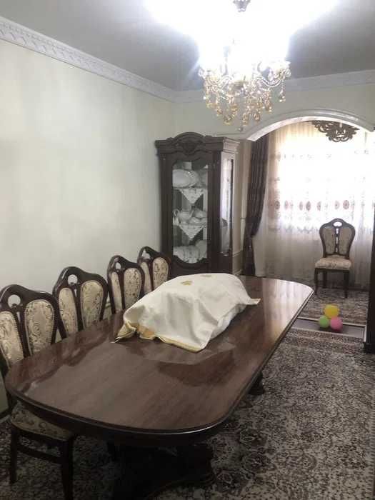 Продаётся квартира в Юнусабаде 8 квартал 3 ком N21