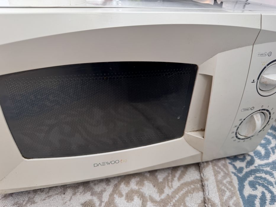 Микроволновка продам срочно