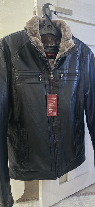 Продам мужскую куртку