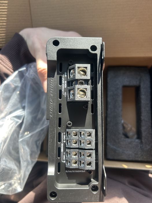 Amplificator auto deaf bince machete MFA-4.80, 4 CANALE, 480W