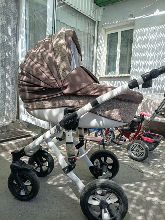 Продам детскую коляску