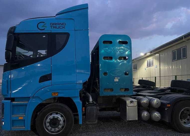 Tyagach Тягач Бошлангич 36% тулаб CAMC H9 CNG 6×4