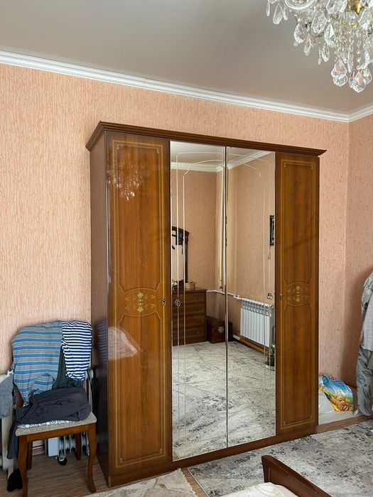 Спальный гарнитур